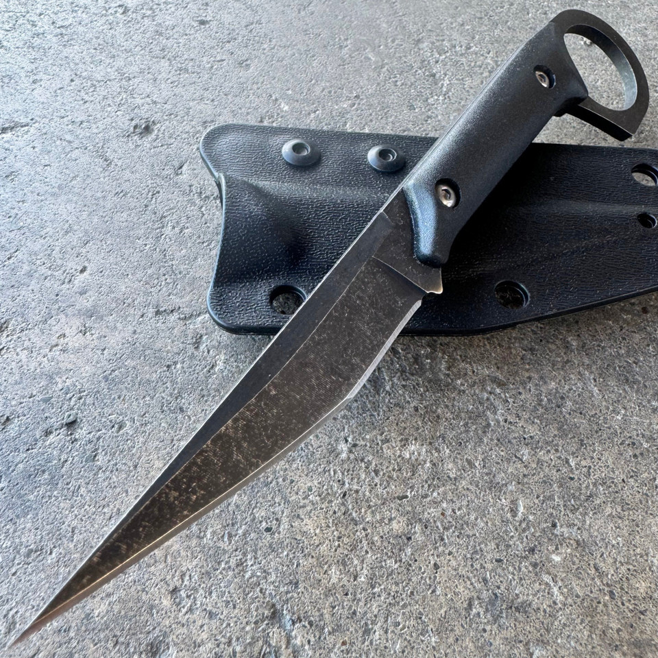 سكين ذو نصل ثابت أسود مع نصل م - مراجعة Bushcraft Knife Fixed وسعره